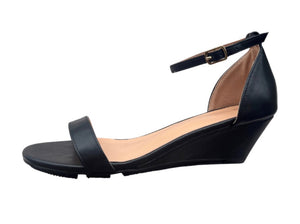 The Bella Wedge
